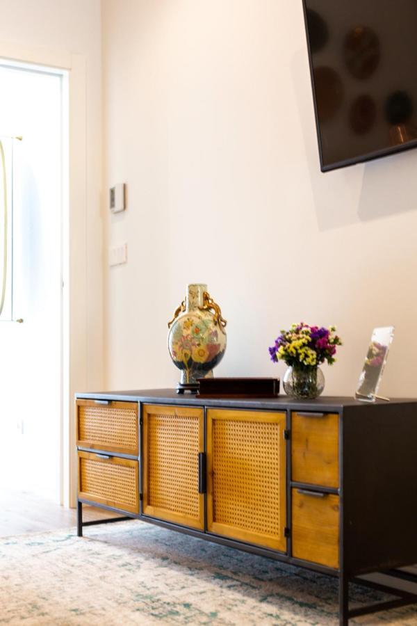Stupendo- Two Rooms, Patio With Refreshing Pond-Center-Air Conditioning-Free Park 리스본 외부 사진